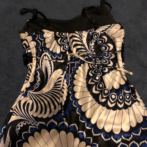 Pretty Multi-Colored Camisole - Picture 3 of 6